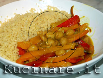 Curry di verdure con cous cous